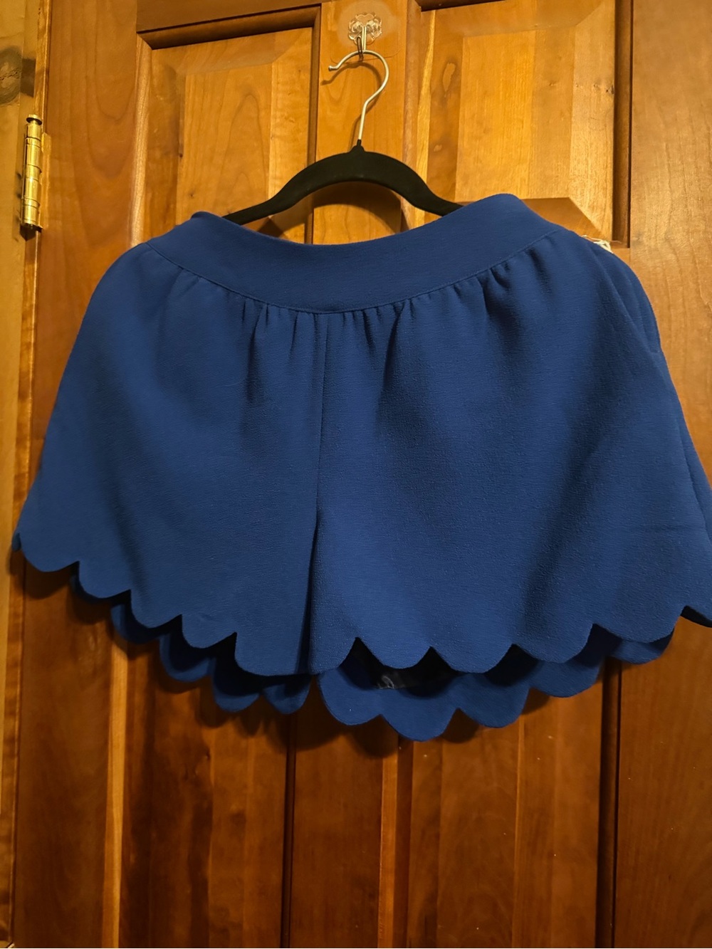 Women’s Scalloped Hem Shorts- Blue